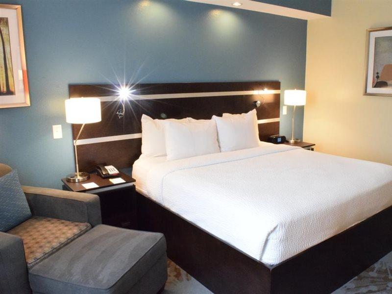 Fairfield Inn And Suites By Marriott North Spring Eksteriør billede