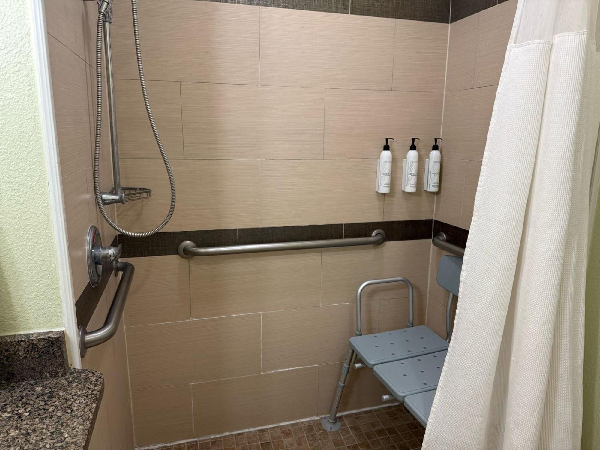Fairfield Inn And Suites By Marriott North Spring Eksteriør billede
